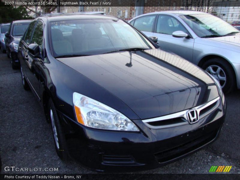 Nighthawk Black Pearl / Ivory 2007 Honda Accord SE Sedan