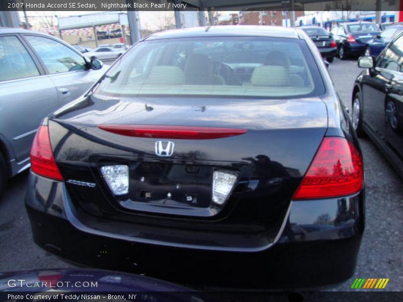 Nighthawk Black Pearl / Ivory 2007 Honda Accord SE Sedan