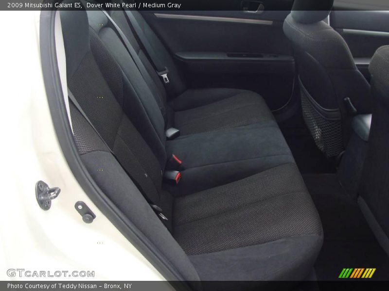 Dover White Pearl / Medium Gray 2009 Mitsubishi Galant ES