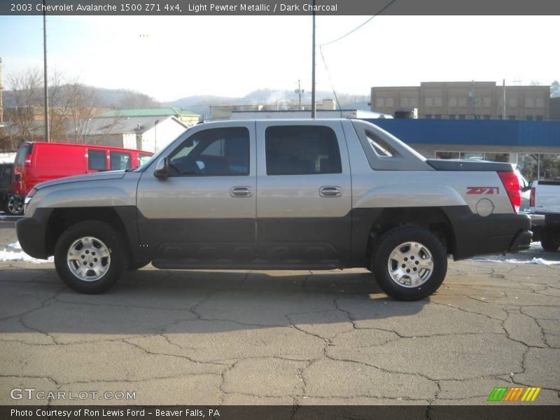Light Pewter Metallic / Dark Charcoal 2003 Chevrolet Avalanche 1500 Z71 4x4