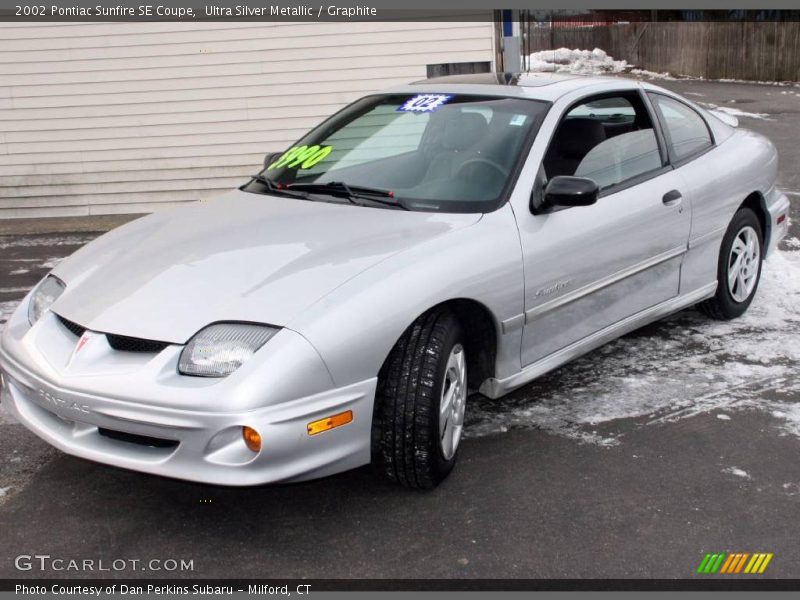 Ultra Silver Metallic / Graphite 2002 Pontiac Sunfire SE Coupe