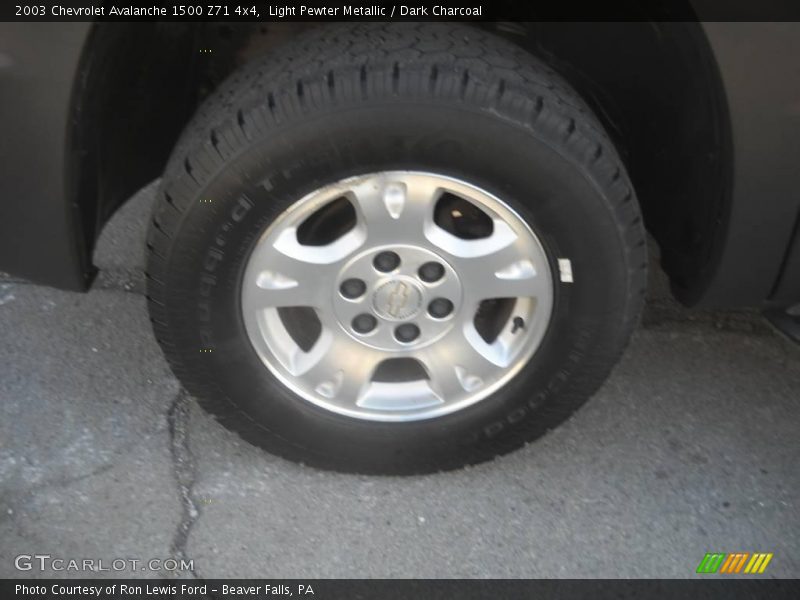 Light Pewter Metallic / Dark Charcoal 2003 Chevrolet Avalanche 1500 Z71 4x4