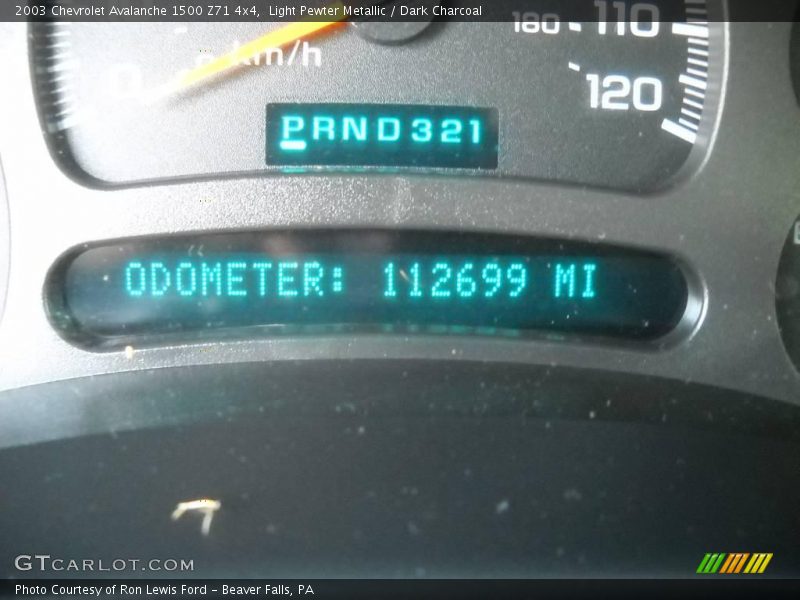 Light Pewter Metallic / Dark Charcoal 2003 Chevrolet Avalanche 1500 Z71 4x4