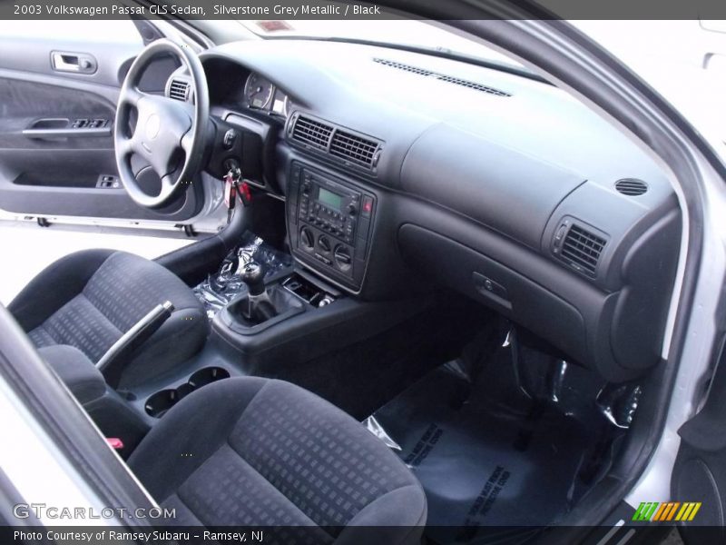 Silverstone Grey Metallic / Black 2003 Volkswagen Passat GLS Sedan
