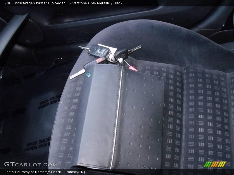 Silverstone Grey Metallic / Black 2003 Volkswagen Passat GLS Sedan