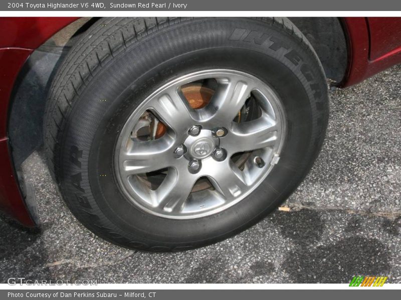 Sundown Red Pearl / Ivory 2004 Toyota Highlander V6 4WD