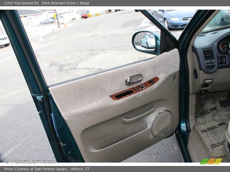 Dark Emerald Green / Beige 2003 Kia Sedona EX