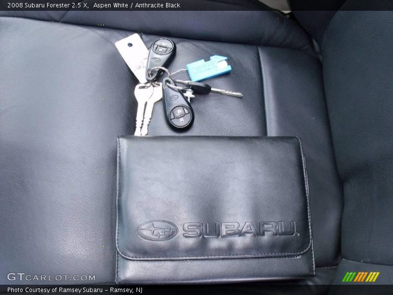 Aspen White / Anthracite Black 2008 Subaru Forester 2.5 X