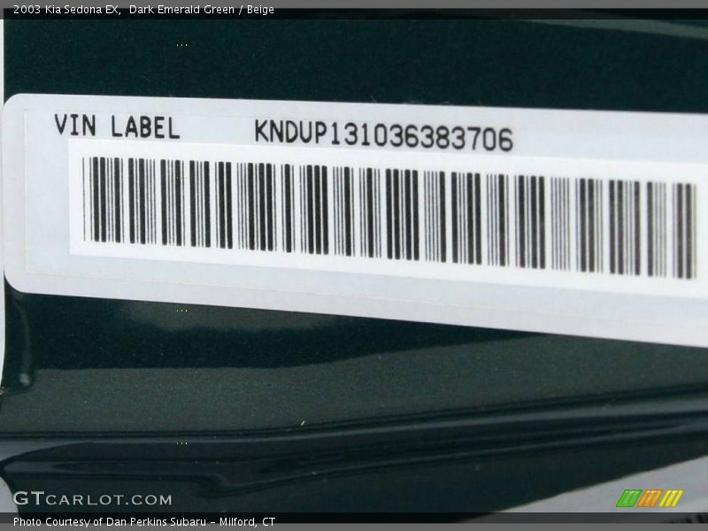 Dark Emerald Green / Beige 2003 Kia Sedona EX