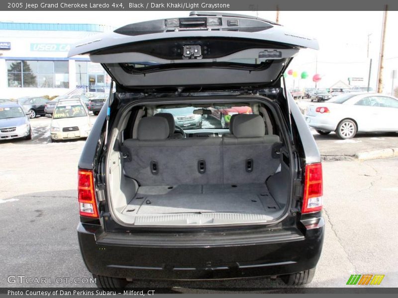 Black / Dark Khaki/Light Graystone 2005 Jeep Grand Cherokee Laredo 4x4