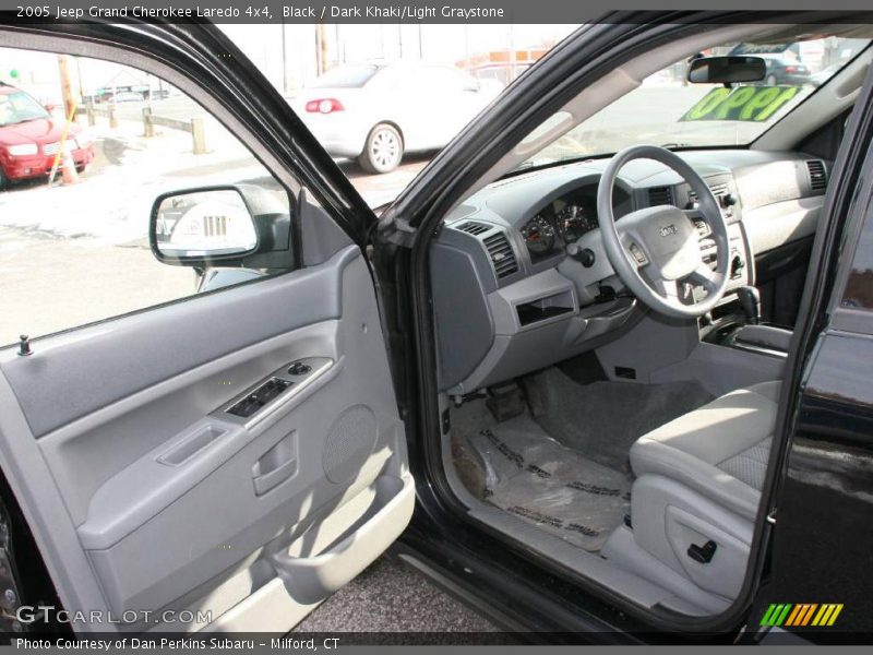 Black / Dark Khaki/Light Graystone 2005 Jeep Grand Cherokee Laredo 4x4