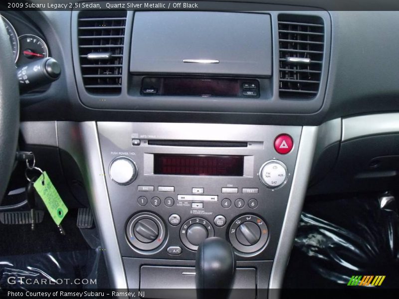 Quartz Silver Metallic / Off Black 2009 Subaru Legacy 2.5i Sedan