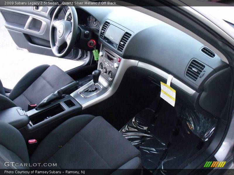 Quartz Silver Metallic / Off Black 2009 Subaru Legacy 2.5i Sedan