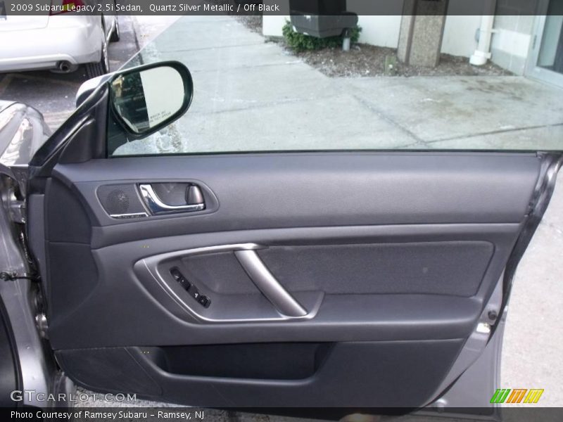Quartz Silver Metallic / Off Black 2009 Subaru Legacy 2.5i Sedan