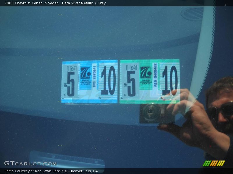 Ultra Silver Metallic / Gray 2008 Chevrolet Cobalt LS Sedan