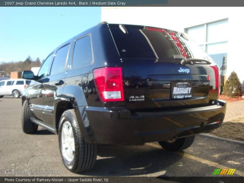 Black / Medium Slate Gray 2007 Jeep Grand Cherokee Laredo 4x4