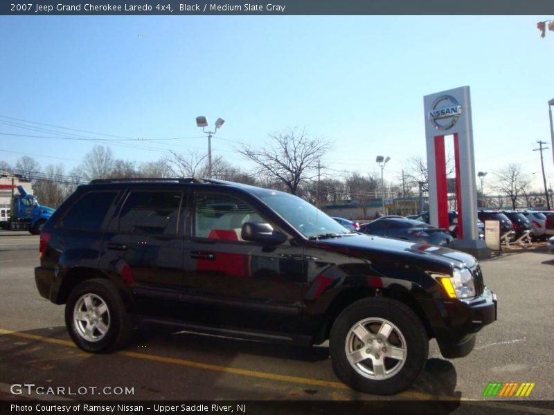 Black / Medium Slate Gray 2007 Jeep Grand Cherokee Laredo 4x4