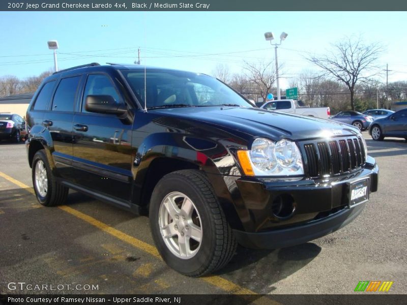 Black / Medium Slate Gray 2007 Jeep Grand Cherokee Laredo 4x4