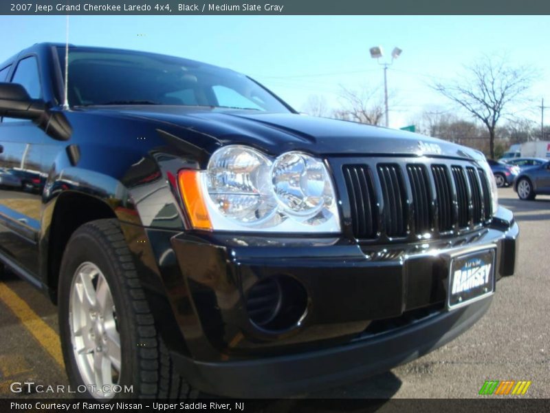 Black / Medium Slate Gray 2007 Jeep Grand Cherokee Laredo 4x4