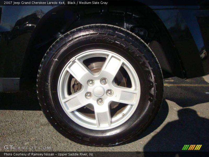 Black / Medium Slate Gray 2007 Jeep Grand Cherokee Laredo 4x4
