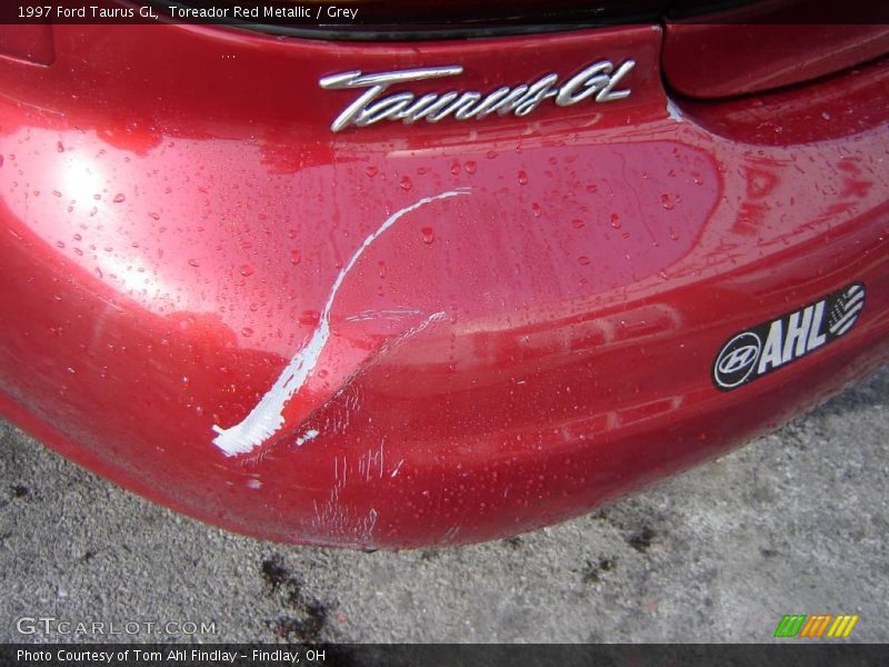 Toreador Red Metallic / Grey 1997 Ford Taurus GL