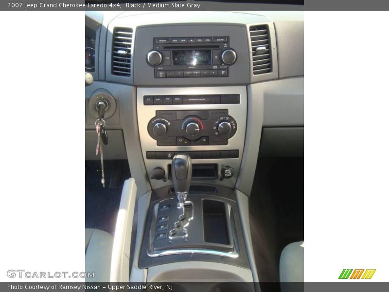 Black / Medium Slate Gray 2007 Jeep Grand Cherokee Laredo 4x4