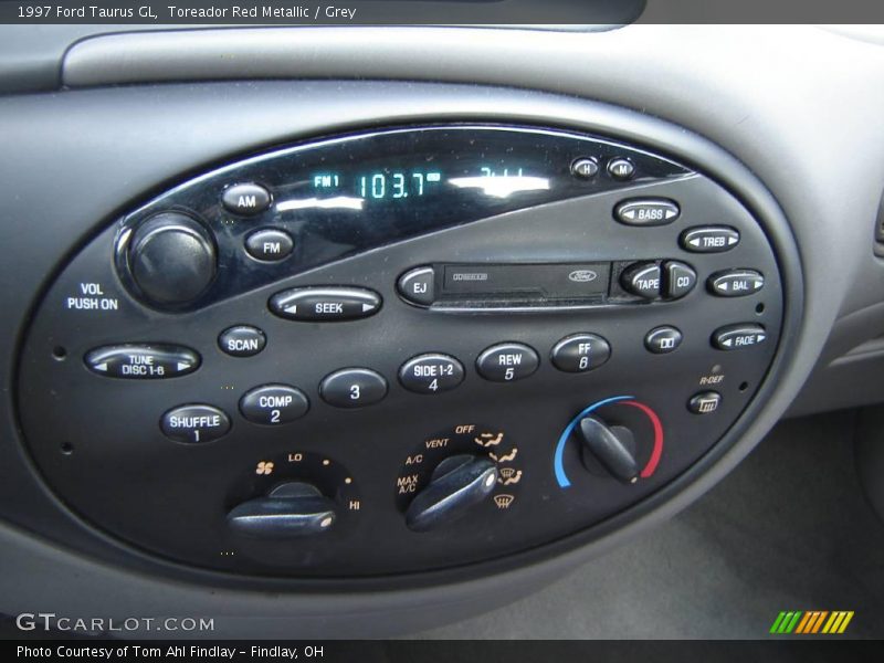 Toreador Red Metallic / Grey 1997 Ford Taurus GL