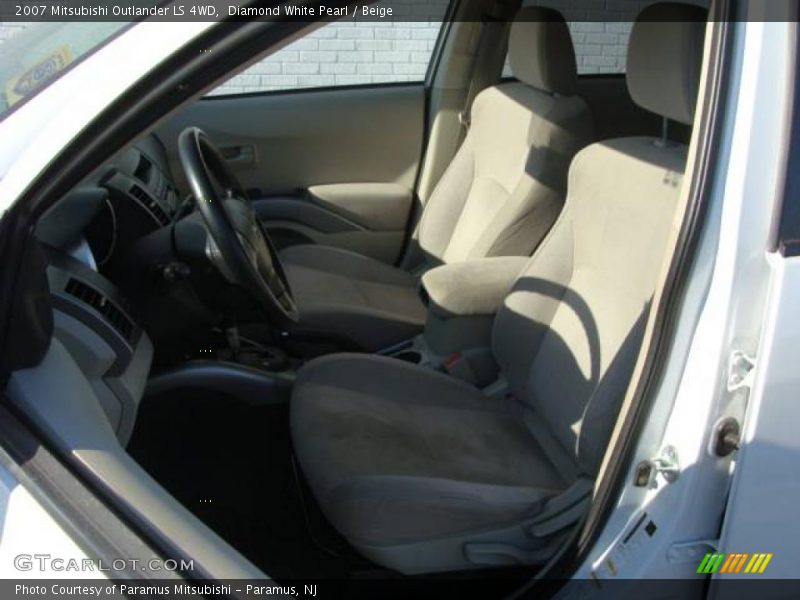 Diamond White Pearl / Beige 2007 Mitsubishi Outlander LS 4WD