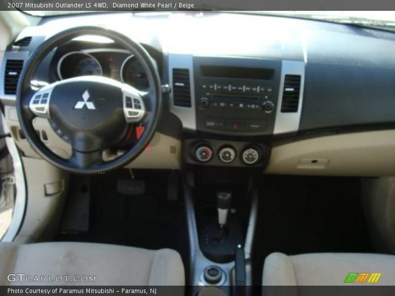 Diamond White Pearl / Beige 2007 Mitsubishi Outlander LS 4WD
