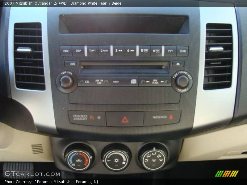 Diamond White Pearl / Beige 2007 Mitsubishi Outlander LS 4WD