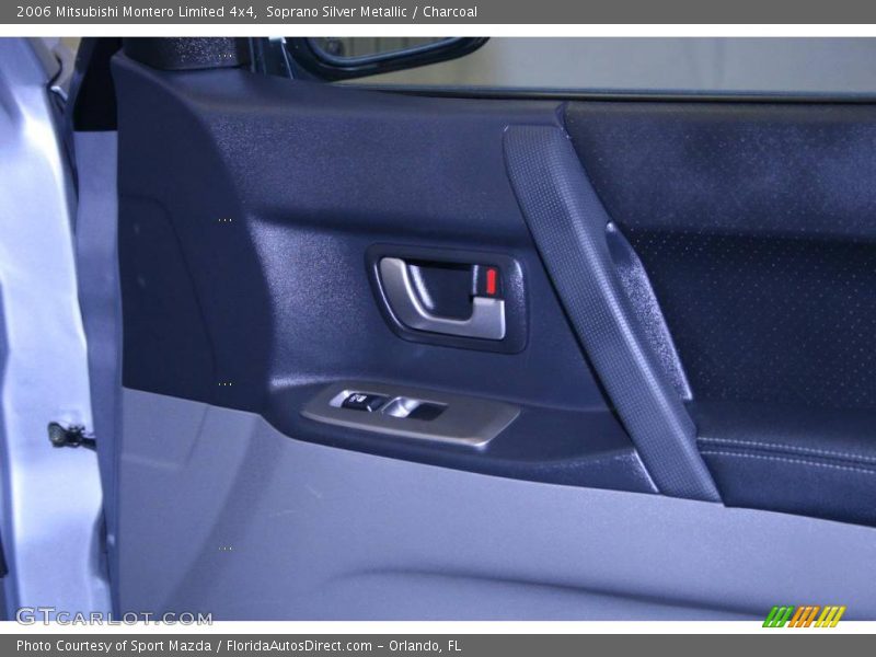 Soprano Silver Metallic / Charcoal 2006 Mitsubishi Montero Limited 4x4