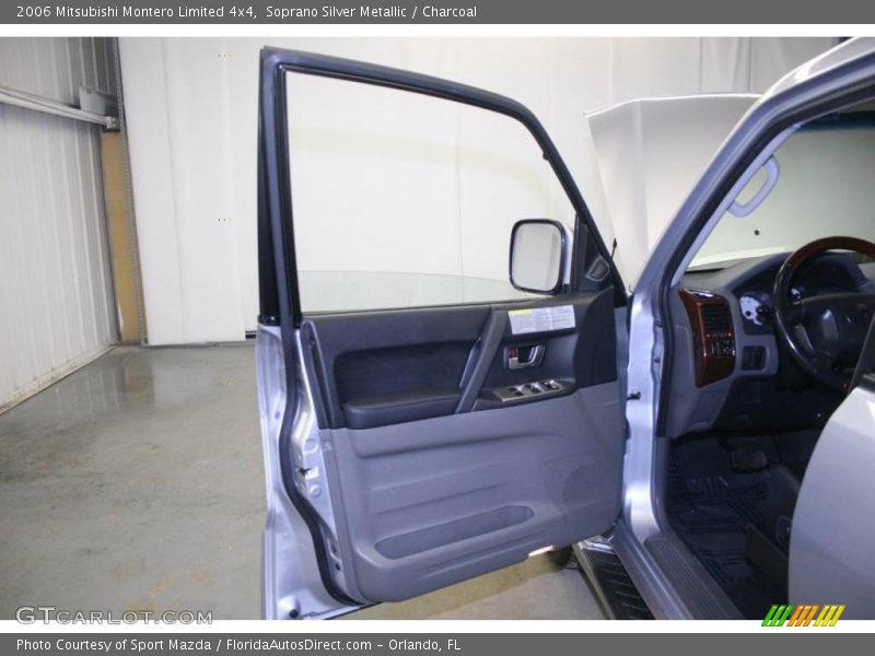 Soprano Silver Metallic / Charcoal 2006 Mitsubishi Montero Limited 4x4