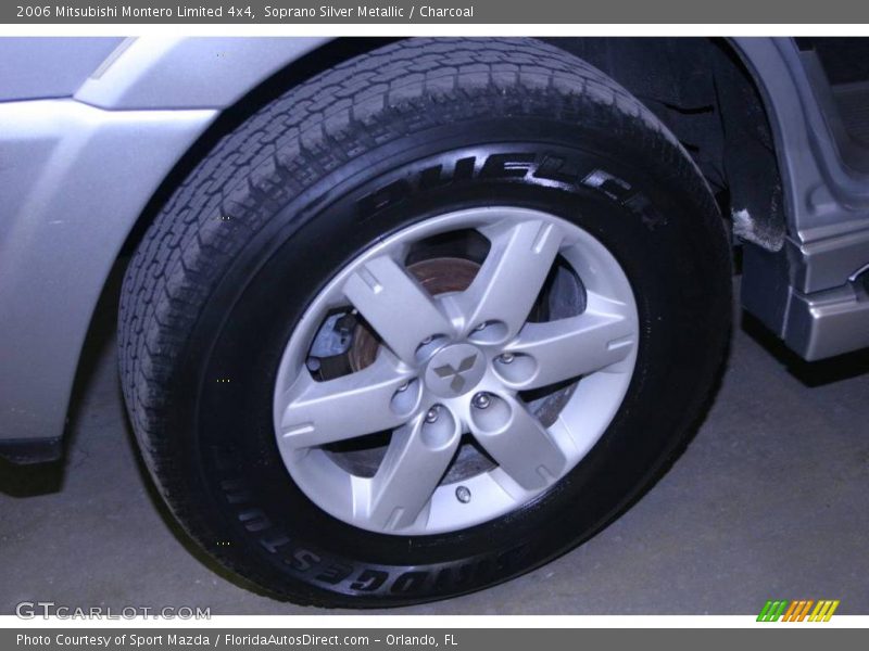 Soprano Silver Metallic / Charcoal 2006 Mitsubishi Montero Limited 4x4