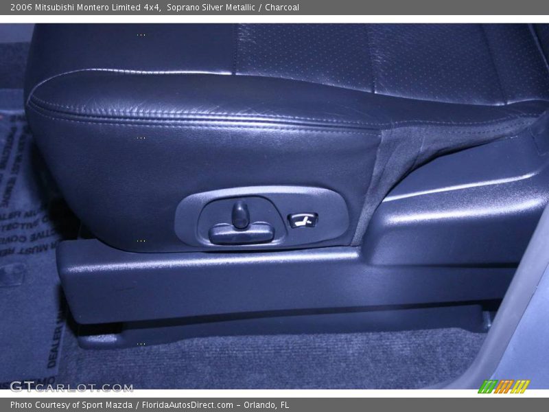 Soprano Silver Metallic / Charcoal 2006 Mitsubishi Montero Limited 4x4