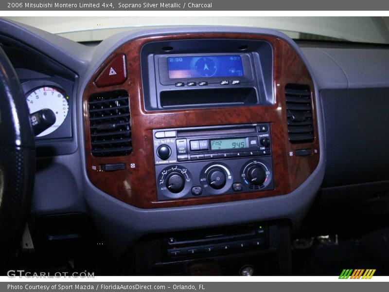 Soprano Silver Metallic / Charcoal 2006 Mitsubishi Montero Limited 4x4