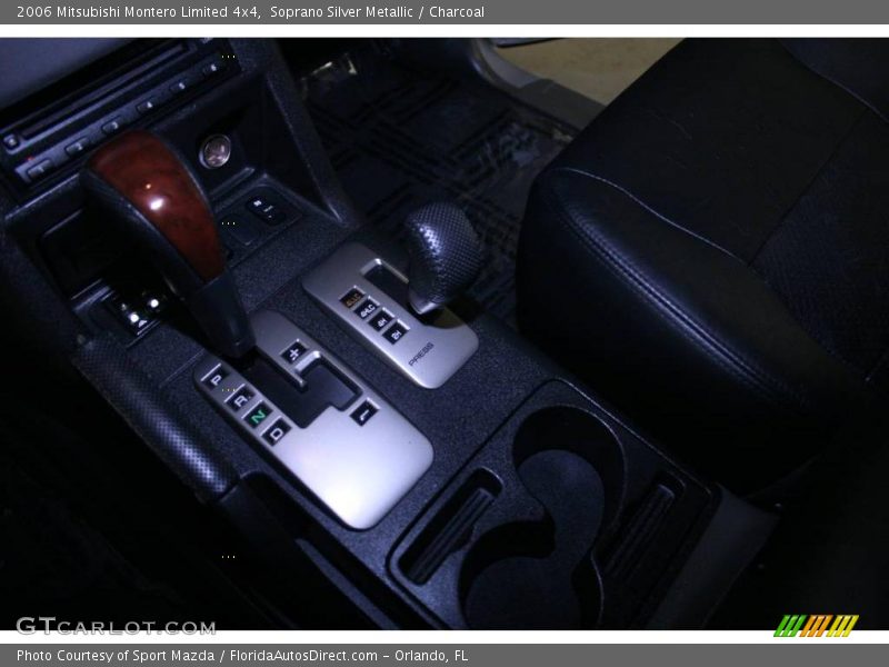 Soprano Silver Metallic / Charcoal 2006 Mitsubishi Montero Limited 4x4