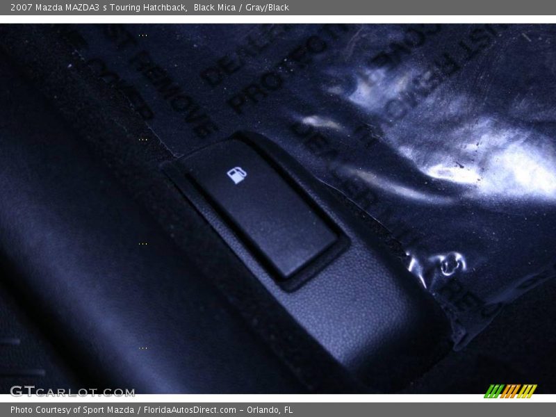 Black Mica / Gray/Black 2007 Mazda MAZDA3 s Touring Hatchback