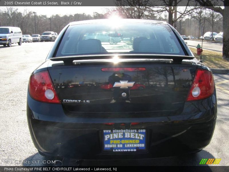 Black / Gray 2005 Chevrolet Cobalt LS Sedan