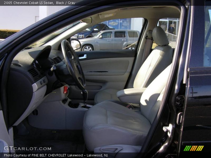 Black / Gray 2005 Chevrolet Cobalt LS Sedan