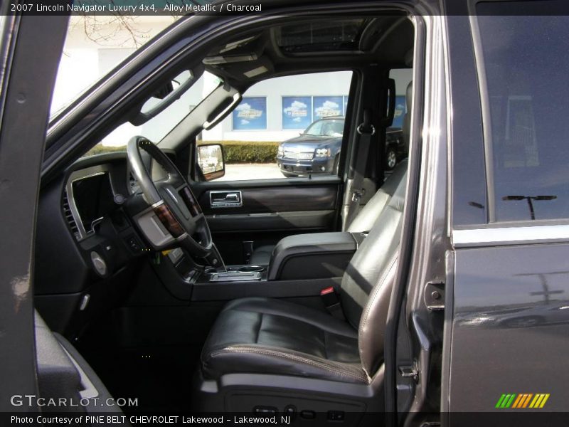 Alloy Metallic / Charcoal 2007 Lincoln Navigator Luxury 4x4