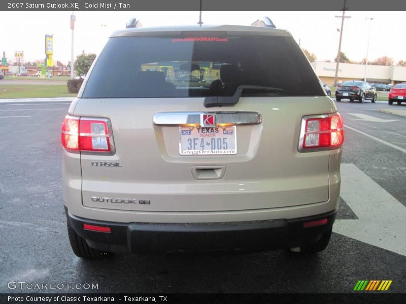 Gold Mist / Tan 2007 Saturn Outlook XE