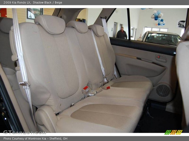 Shadow Black / Beige 2009 Kia Rondo LX