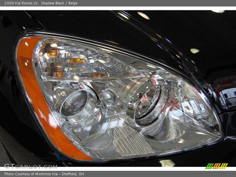 Shadow Black / Beige 2009 Kia Rondo LX