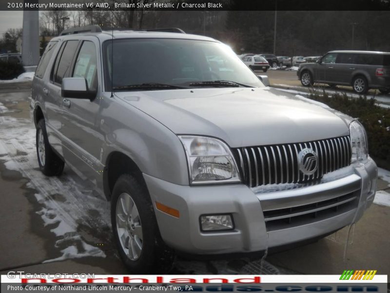 Brilliant Silver Metallic / Charcoal Black 2010 Mercury Mountaineer V6 AWD