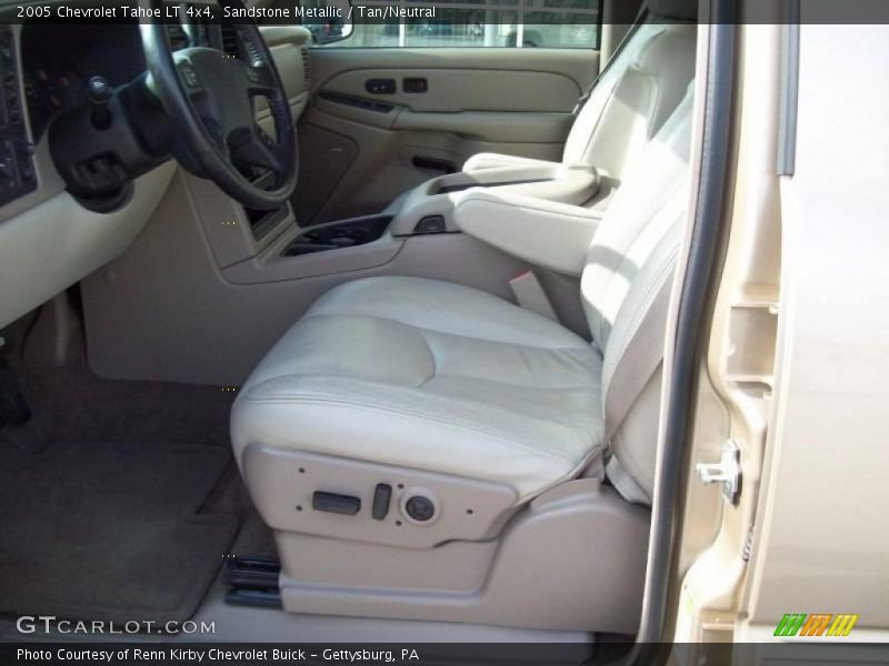 Sandstone Metallic / Tan/Neutral 2005 Chevrolet Tahoe LT 4x4
