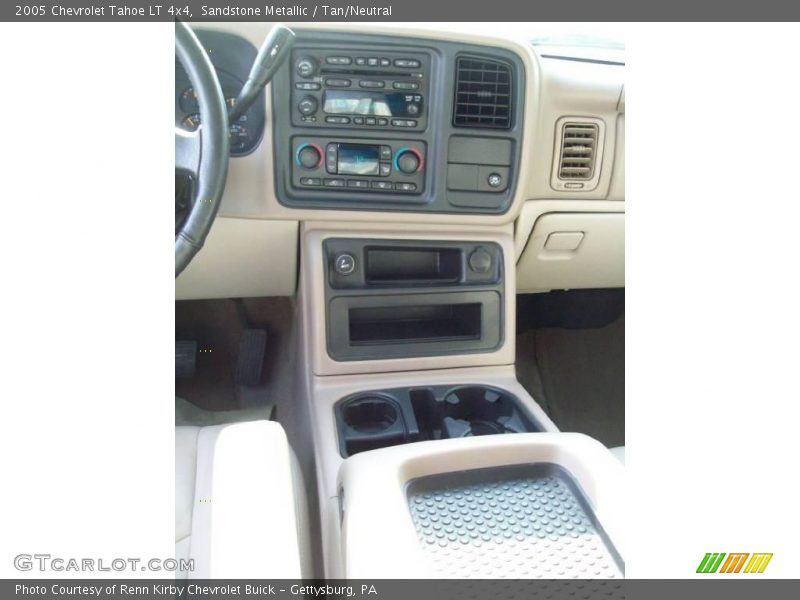 Sandstone Metallic / Tan/Neutral 2005 Chevrolet Tahoe LT 4x4