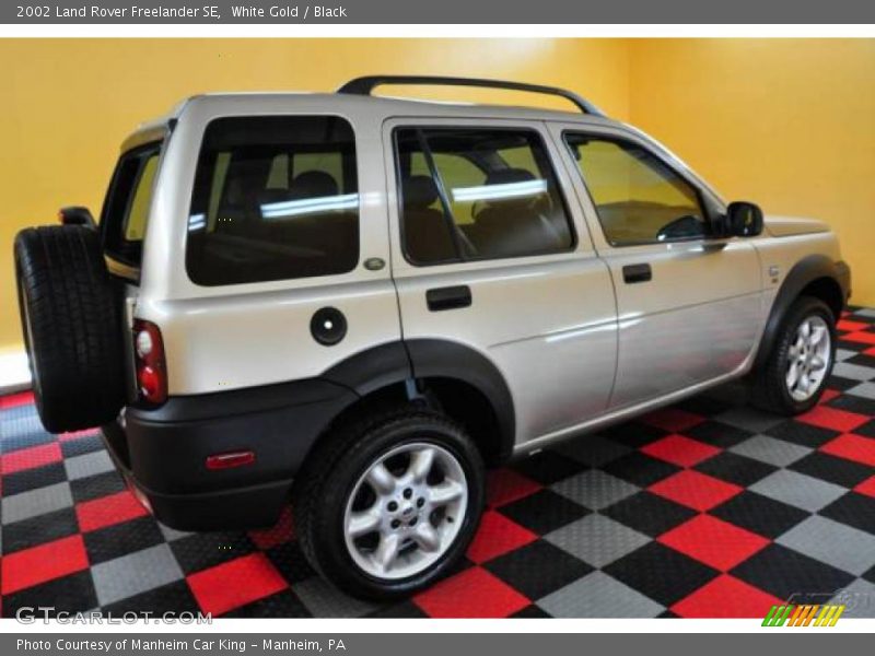 White Gold / Black 2002 Land Rover Freelander SE