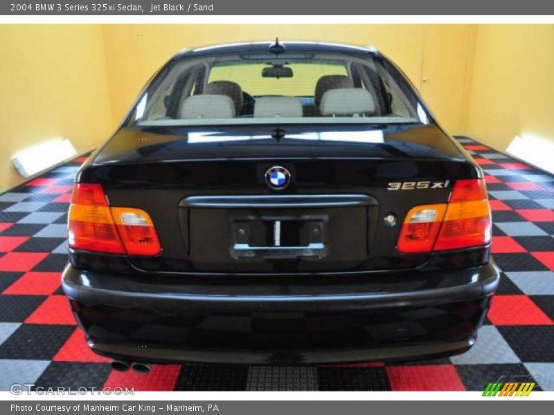 Jet Black / Sand 2004 BMW 3 Series 325xi Sedan