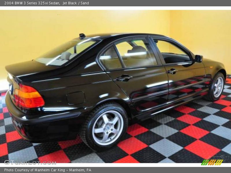 Jet Black / Sand 2004 BMW 3 Series 325xi Sedan