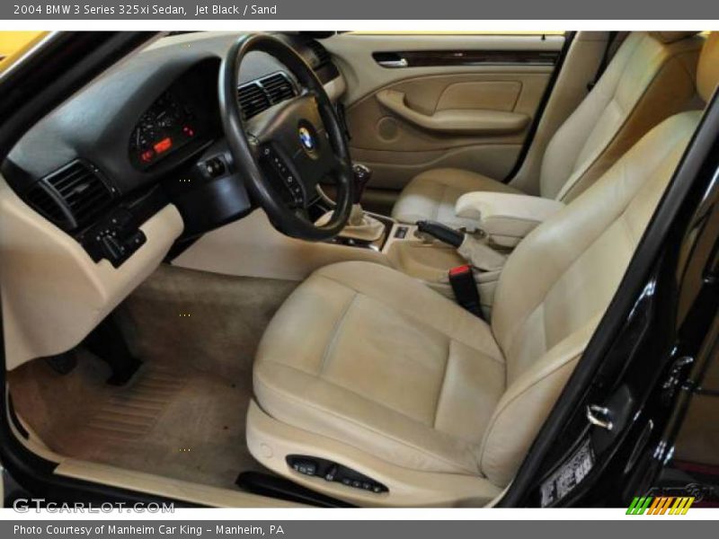 Jet Black / Sand 2004 BMW 3 Series 325xi Sedan